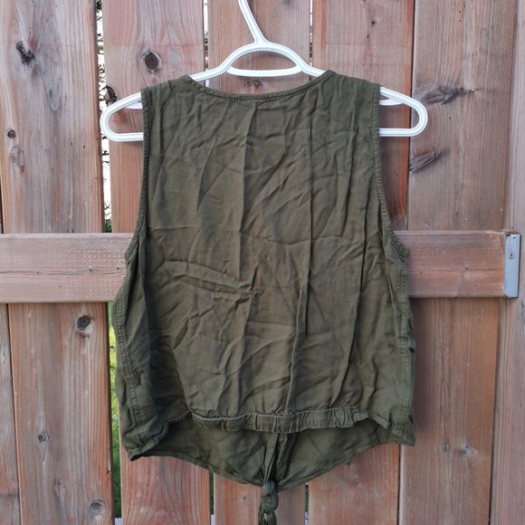 Japna Women's Olive Green Button Up Shirt- Size Large - Picture 2 of 3